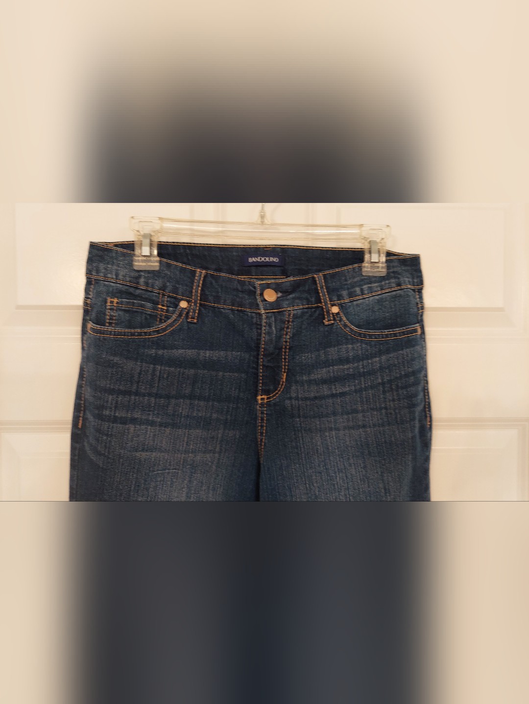 Bandolino | 8p Mandie Dark Wash Denim Cropped/Capri 5-Pocket Jeans. Like New! — image 4 of 6